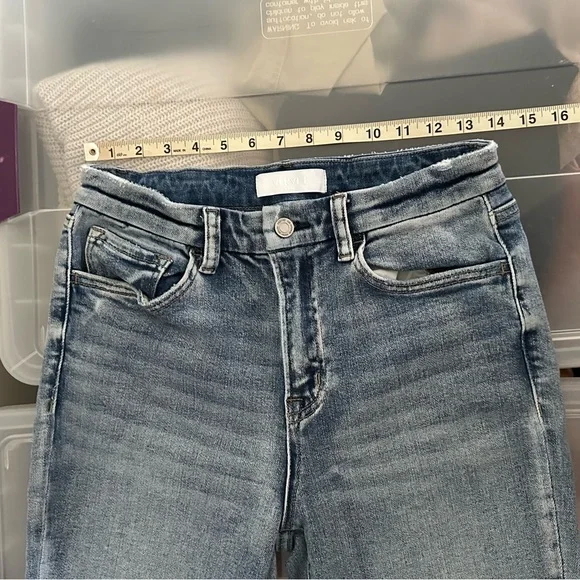 Vervet High Rise Crop Flare Jeans Size 29 - Picture 5 of 7